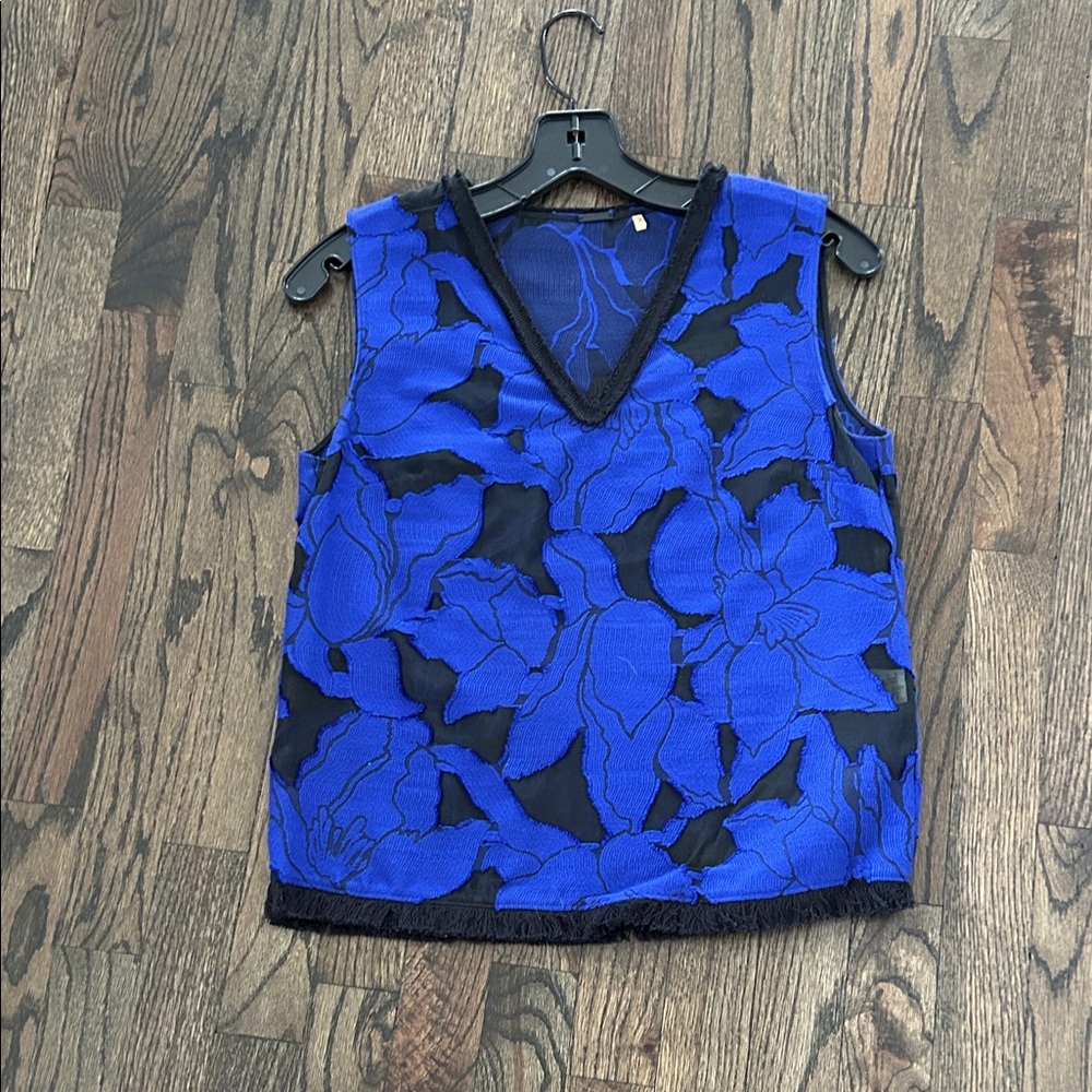 Elie Tahari Royal Blue Floral V-Neck Blouse